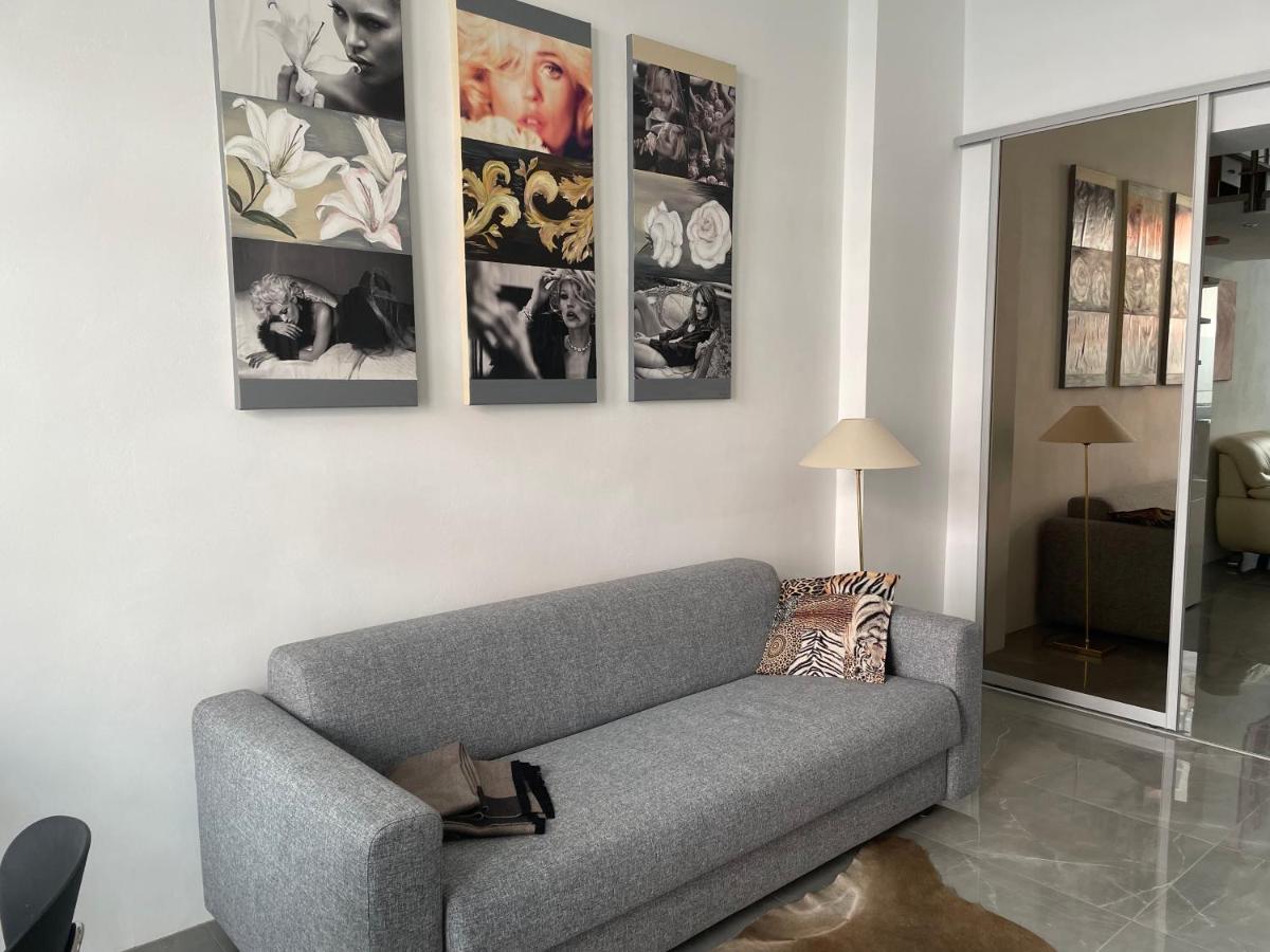 Luxury 60m2 In Wilhelmstadt Appartement
