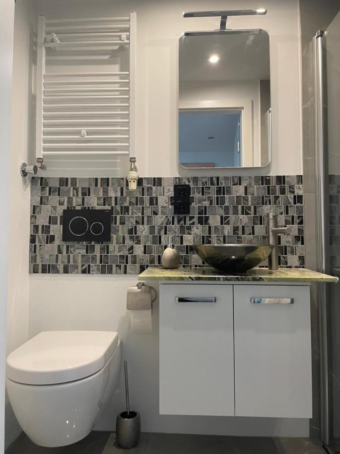 Luxury 60m2 In Wilhelmstadt Berlijn